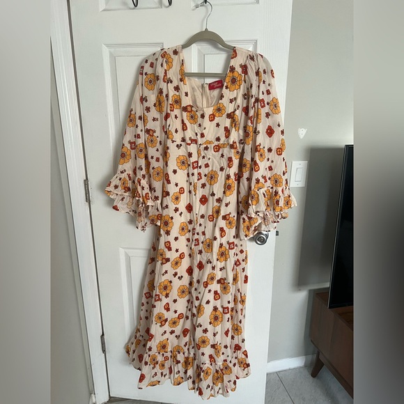 The Hippie Shake Maxi floral dress - Picture 2 of 2